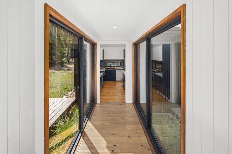 Picturesque Snowy Mountains Retreat - Yaouk, Australia