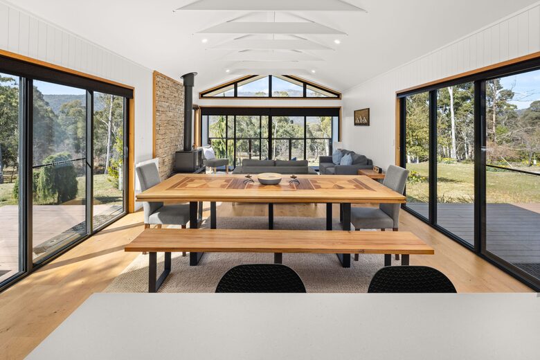 Picturesque Snowy Mountains Retreat - Yaouk, Australia