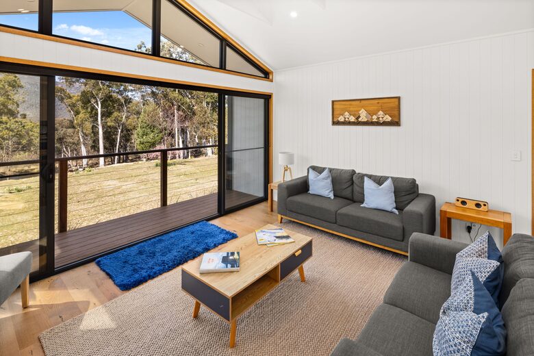 Picturesque Snowy Mountains Retreat - Yaouk, Australia