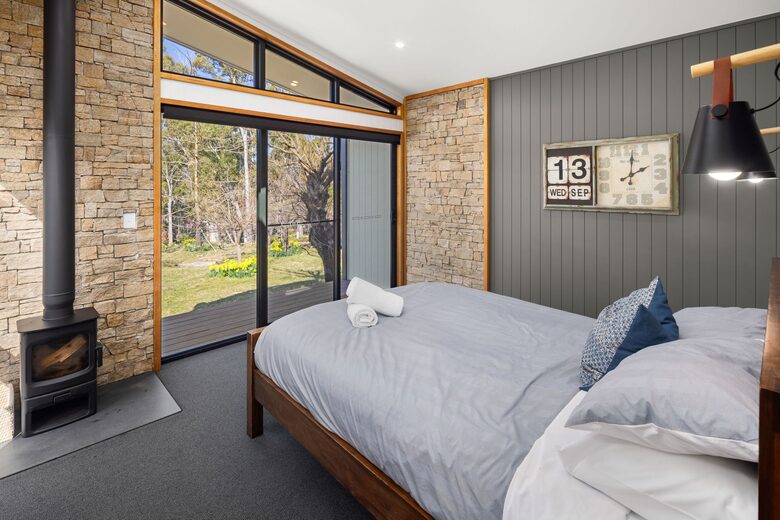 Picturesque Snowy Mountains Retreat - Yaouk, Australia
