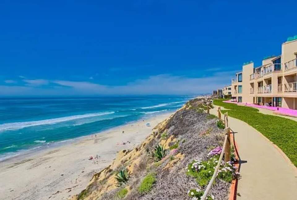 Azure Dream: Coastal Retreat Steps from the Beach - Solana Beach, California