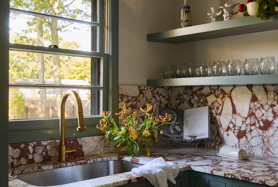 Interior Design Lovers Retreat Near the Ocean - Bellport, New York