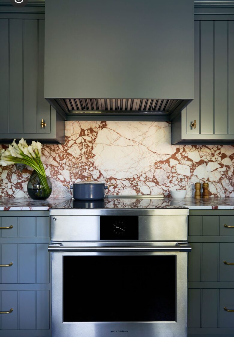 Interior Design Lovers Retreat Near the Ocean - Bellport, New York