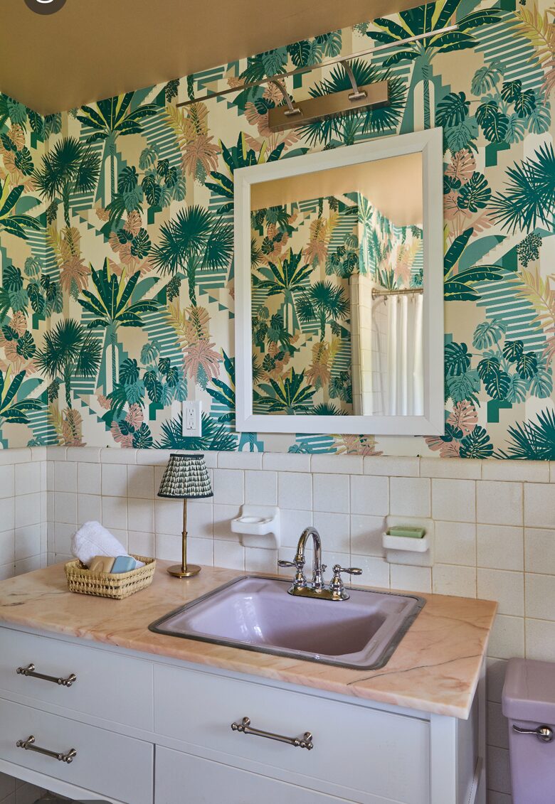 Interior Design Lovers Retreat Near the Ocean - Bellport, New York