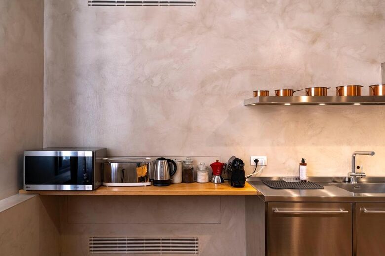 Timeless Venetian Retreat in a 15th century Palace - Venice, Italy