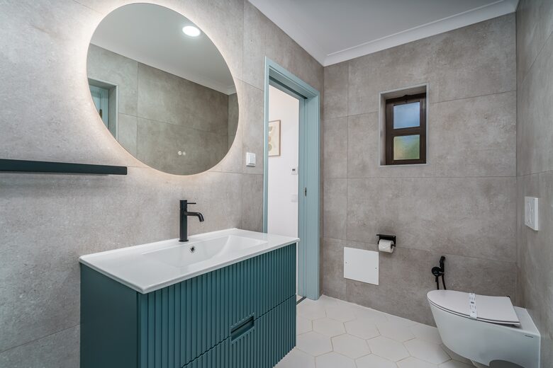 Stylish 5-Bedroom Algarve Retreat with Pool - Lagos, Portugal