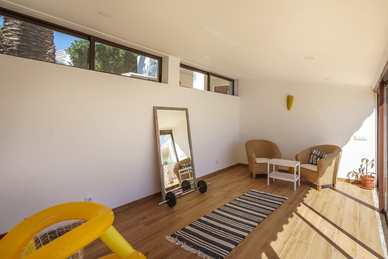 Stylish 5-Bedroom Algarve Retreat with Pool - Lagos, Portugal