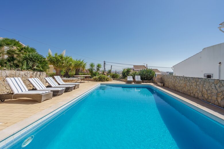 Stylish 5-Bedroom Algarve Retreat with Pool - Lagos, Portugal