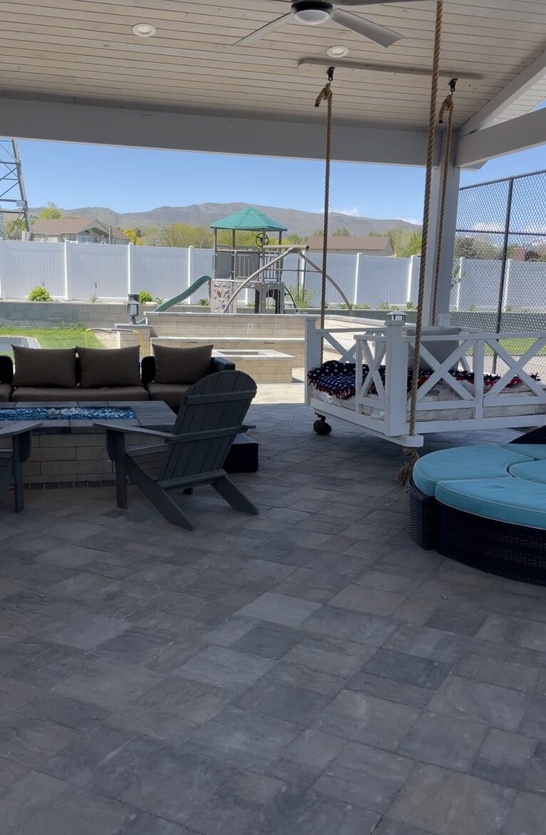 Pickleball Paradise: Retreat with Outdoor Courts & Relaxation - Bluffdale, Utah