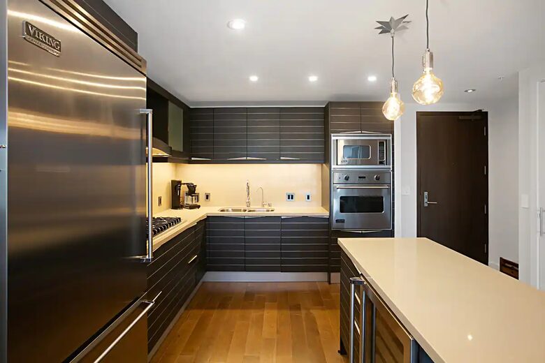 Stylish Bayside Condo with Panoramic San Diego Bay Views - San Diego, California