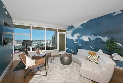 Stylish Bayside Condo with Panoramic San Diego Bay Views - San Diego, California