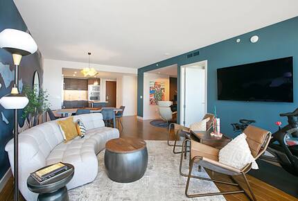Stylish Bayside Condo with Panoramic San Diego Bay Views - San Diego, California