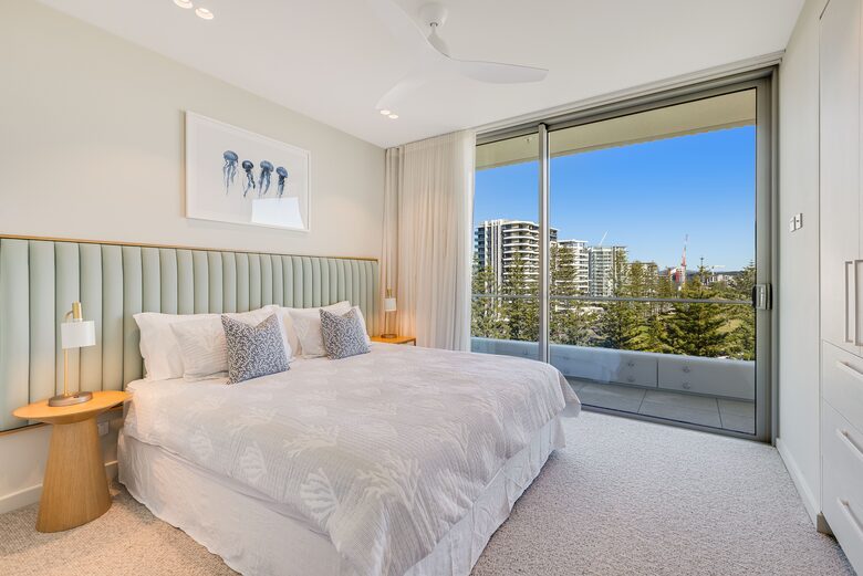 Miles at Kirra Beach Unit 701 - Gold Coast, Australia