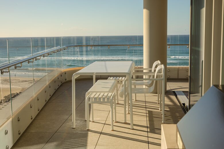 Miles at Kirra Beach Unit 701 - Gold Coast, Australia