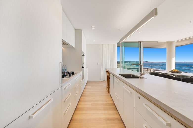 Miles at Kirra Beach Unit 701 - Gold Coast, Australia