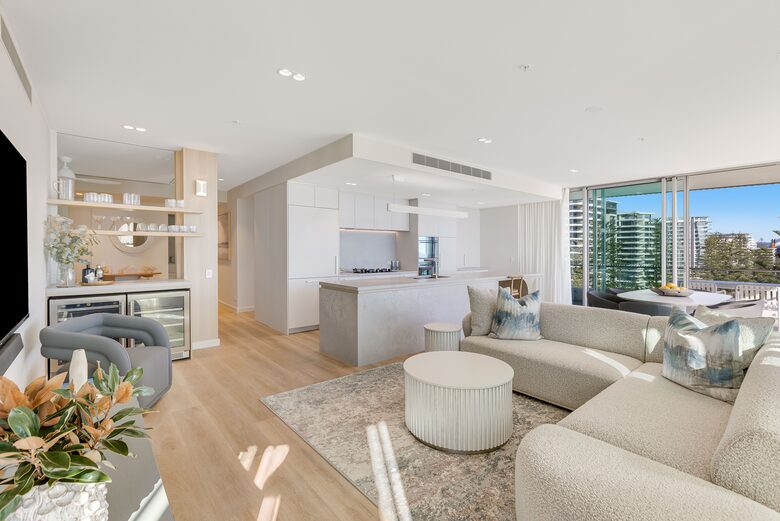 Miles at Kirra Beach Unit 701 - Gold Coast, Australia