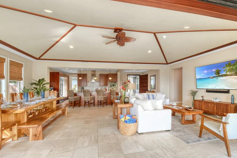 Modern Golf Front Retreat with Private Pool & Spa - Kailua Kona, Hawaii