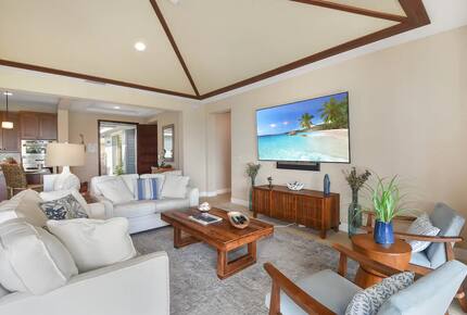 Modern Golf Front Retreat with Private Pool & Spa - Kailua Kona, Hawaii