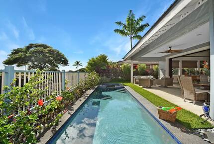 Modern Golf Front Retreat with Private Pool & Spa - Kailua Kona, Hawaii