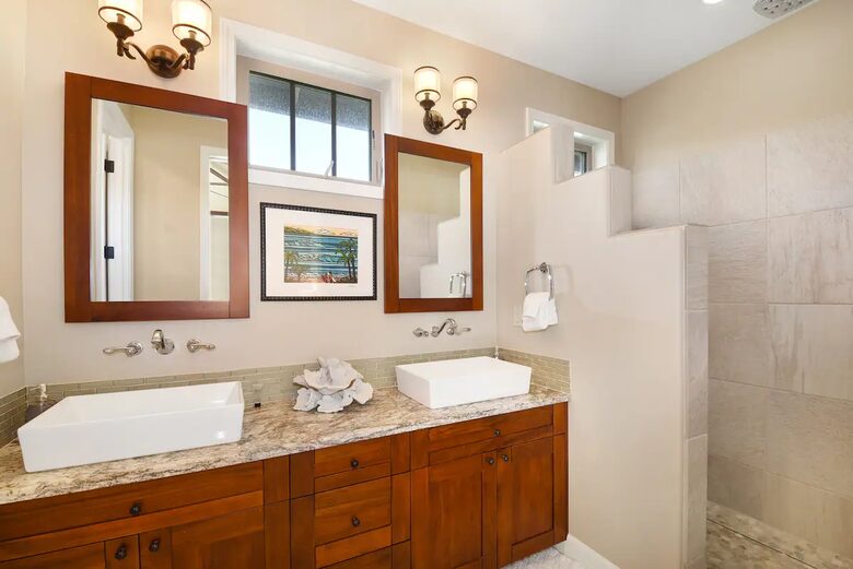 Modern Golf Front Retreat with Private Pool & Spa - Kailua Kona, Hawaii