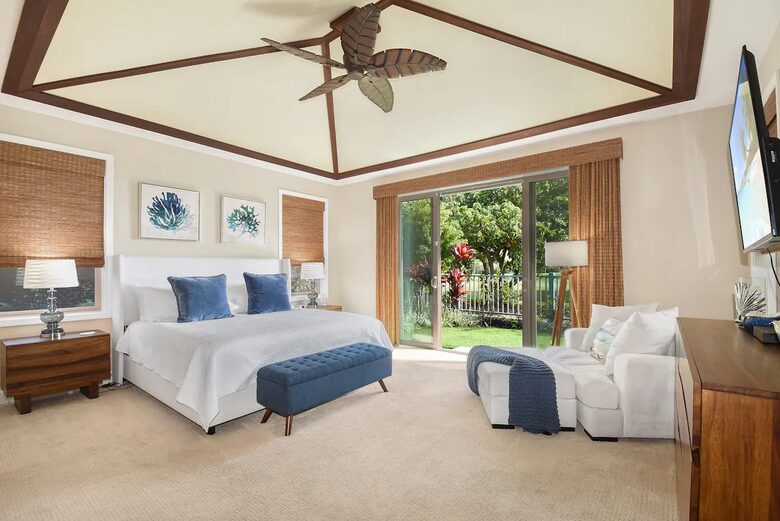 Modern Golf Front Retreat with Private Pool & Spa - Kailua Kona, Hawaii