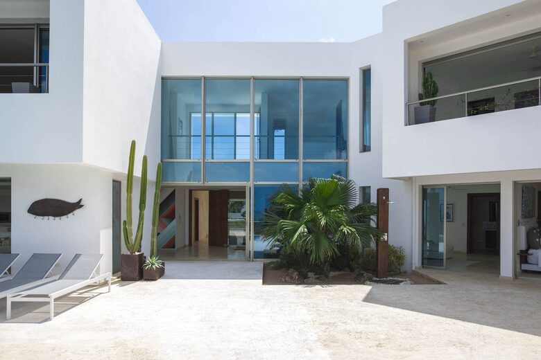 Stunning Hilltop Retreat with Oceanview and Infinity Pool - Las Terrenas, Dominican Republic