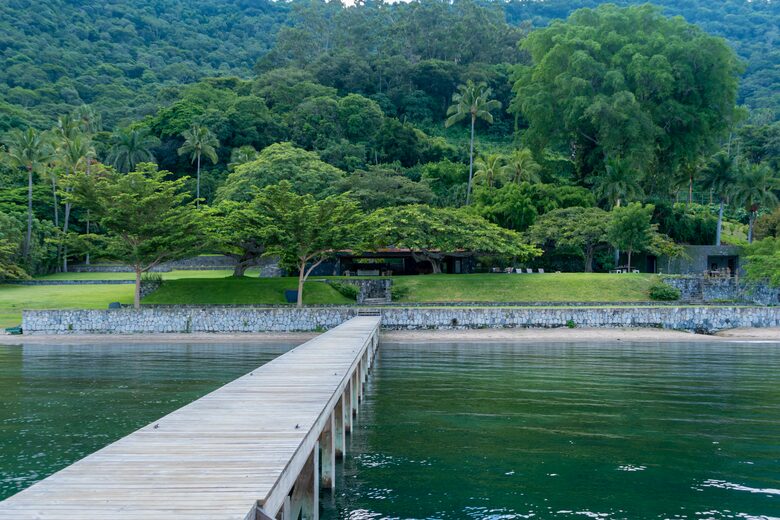 Villa Compound in Volcanic Crater Lake in El Salvador - Lago de Coatepeque, Santa Ana, El Salvador