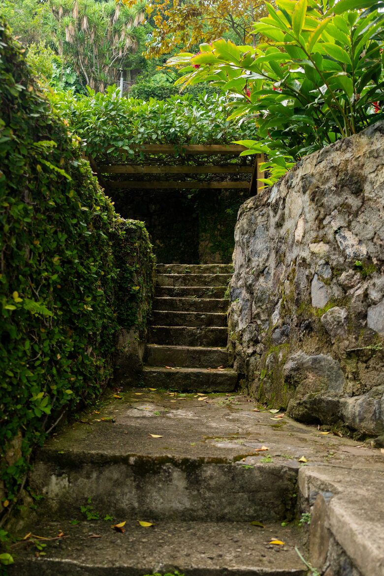 Villa Compound in Volcanic Crater Lake in El Salvador - Lago de Coatepeque, Santa Ana, El Salvador