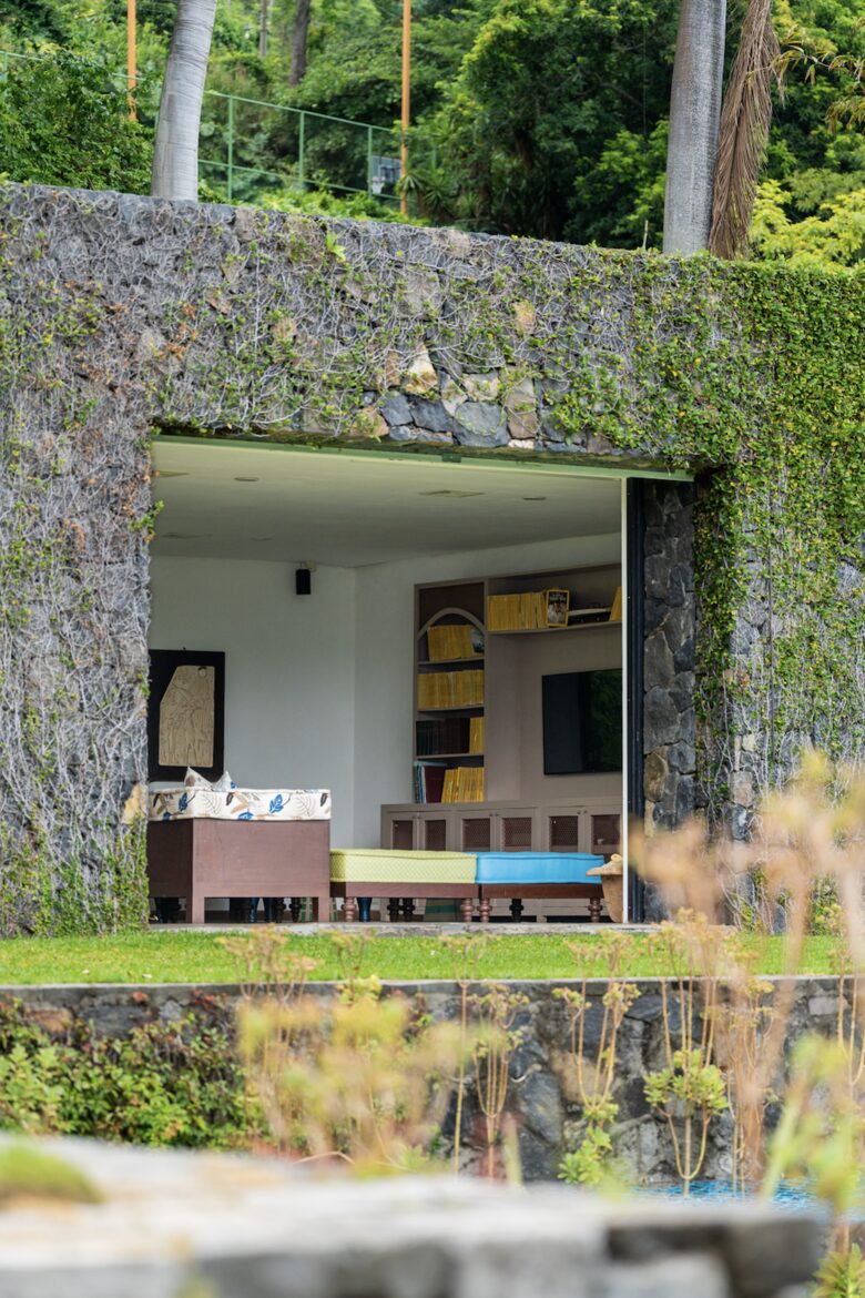 Villa Compound in Volcanic Crater Lake in El Salvador - Lago de Coatepeque, Santa Ana, El Salvador