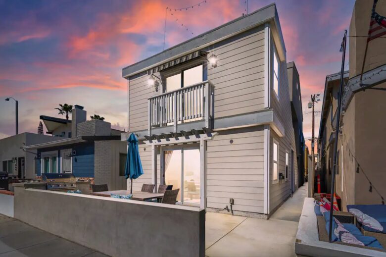 Balboa Home One Block from Beach - Newport Beach, California