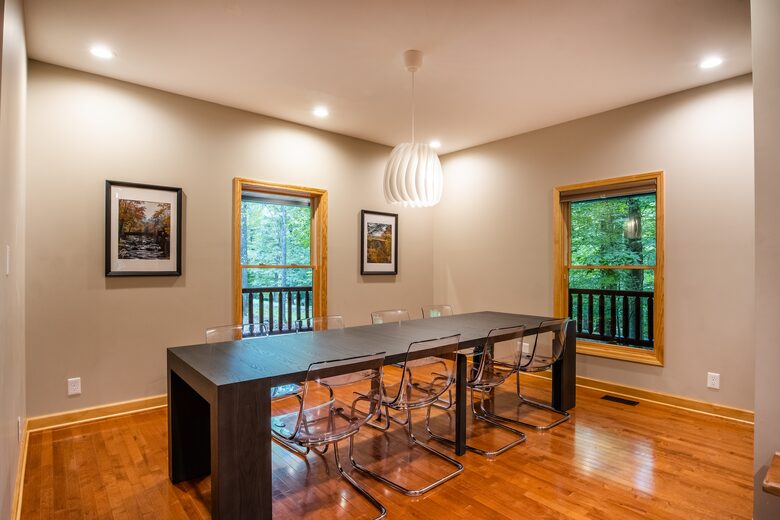 Log Cabin Luxury in the Woods - Fayetteville, West Virginia