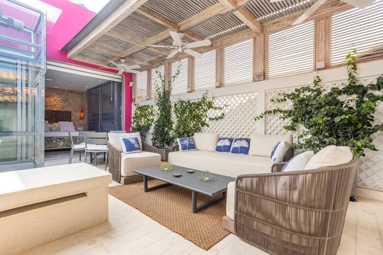 Luxury 4 Bedroom House in Old City - Cartagena de Indias, Colombia