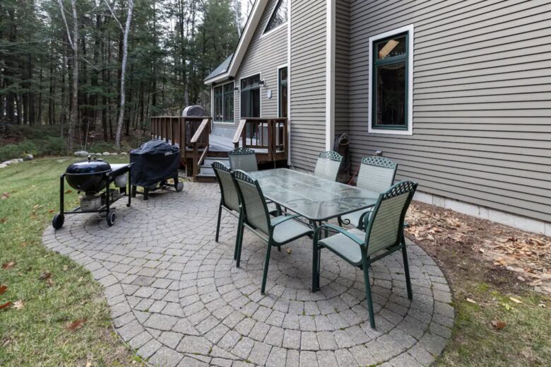 Spacious 6 Bedroom Family Vacation Getaway - Lincoln, New Hampshire