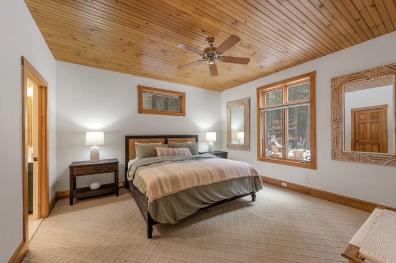 Spacious 6 Bedroom Family Vacation Getaway - Lincoln, New Hampshire