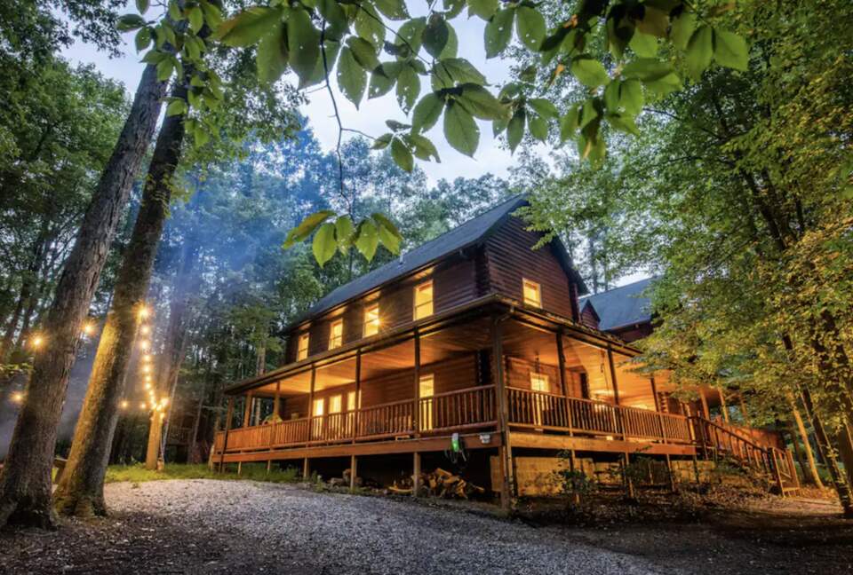 Log Cabin Luxury in the Woods - Fayetteville, West Virginia