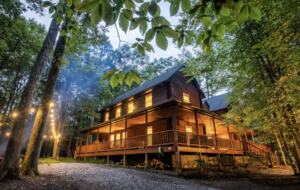 Log Cabin Luxury in the Woods - Fayetteville, West Virginia