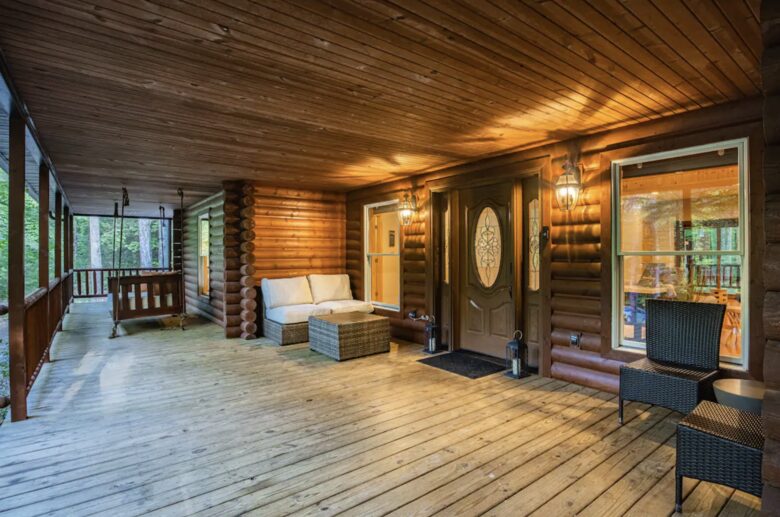 Log Cabin Luxury in the Woods - Fayetteville, West Virginia