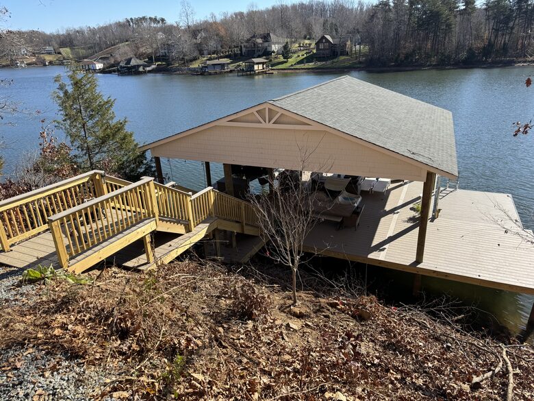 Lake Front Home | Smith Mountain Lake - Union Hall, Virginia