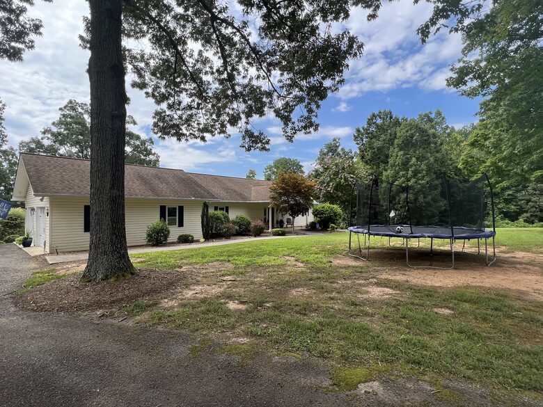 Lake Front Home | Smith Mountain Lake - Union Hall, Virginia