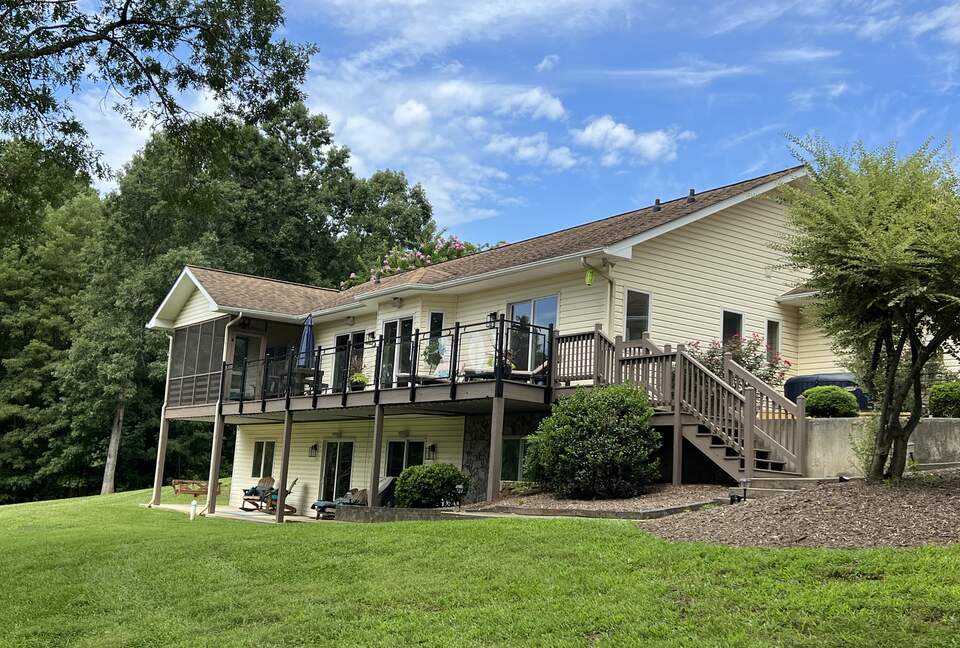 Lake Front Home | Smith Mountain Lake - Union Hall, Virginia