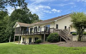Lake Front Home | Smith Mountain Lake - Union Hall, Virginia