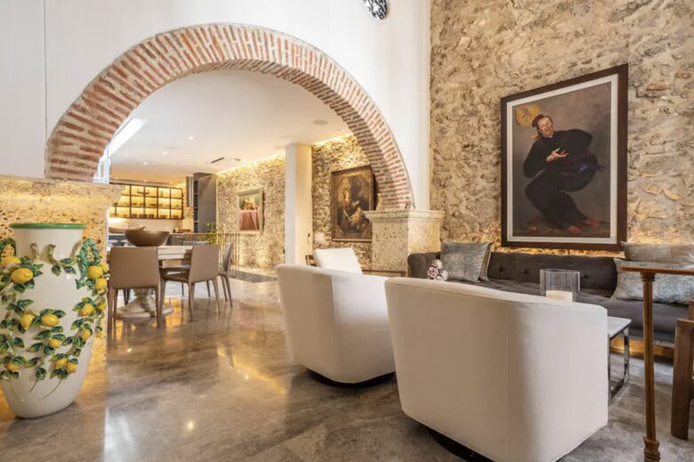 Luxury 4 Bedroom House in Old City - Cartagena de Indias, Colombia