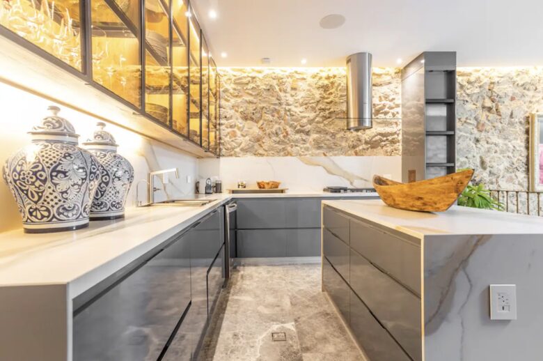 Luxury 4 Bedroom House in Old City - Cartagena de Indias, Colombia