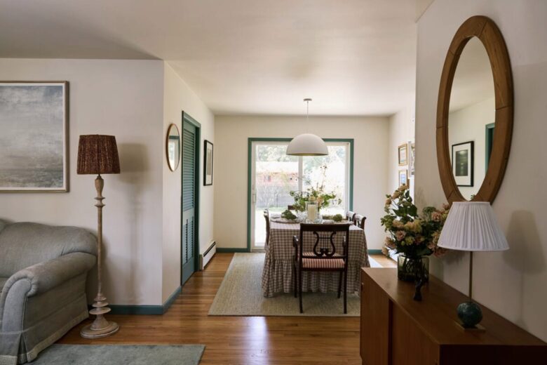 Interior Design Lovers Retreat Near the Ocean - Bellport, New York