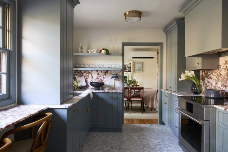 Interior Design Lovers Retreat Near the Ocean - Bellport, New York