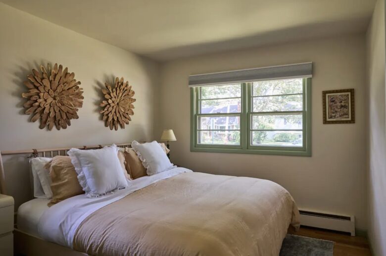 Interior Design Lovers Retreat Near the Ocean - Bellport, New York