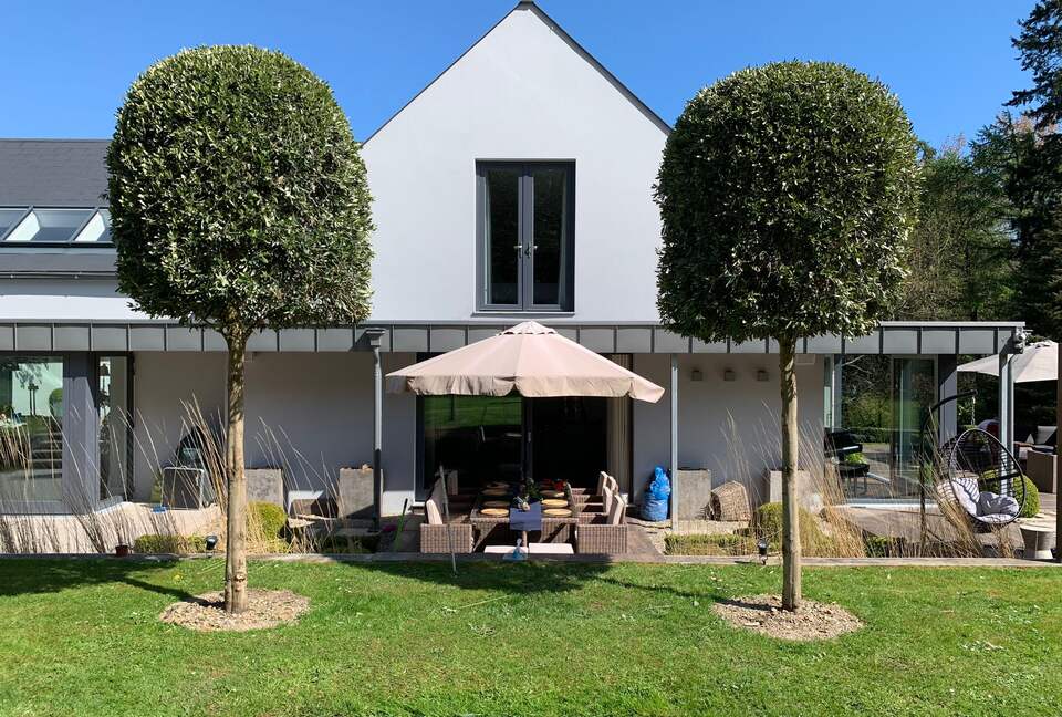 Glenbeg Modern House - Kilmacanogue, Ireland