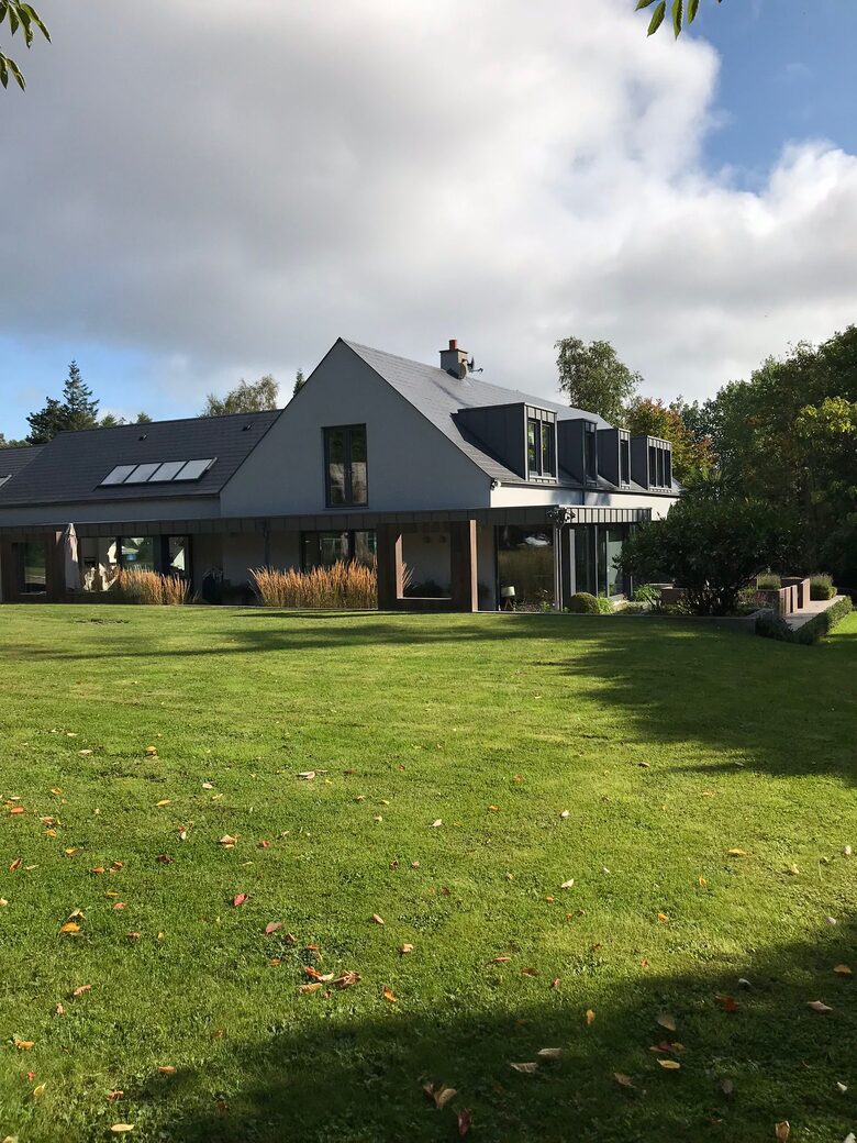 Glenbeg Modern House - Kilmacanogue, Ireland