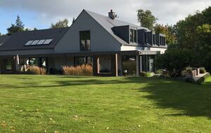 Glenbeg Modern House - Kilmacanogue, Ireland