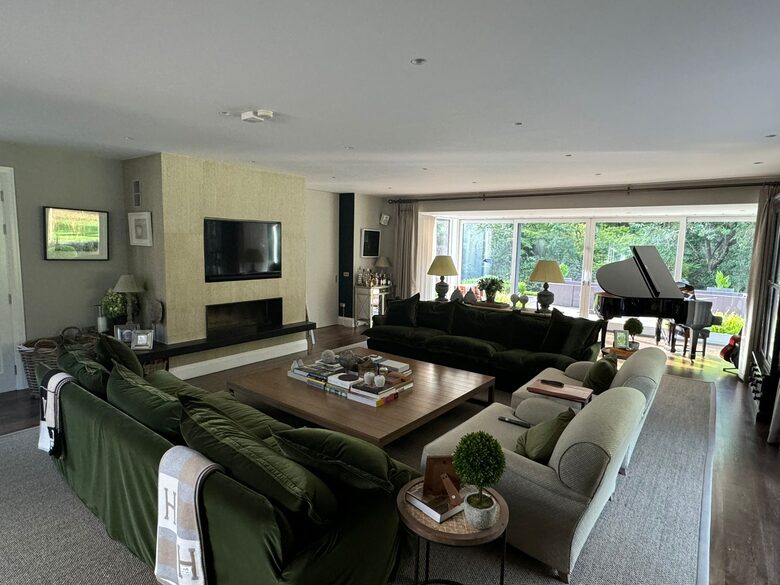 Glenbeg Modern House - Kilmacanogue, Ireland